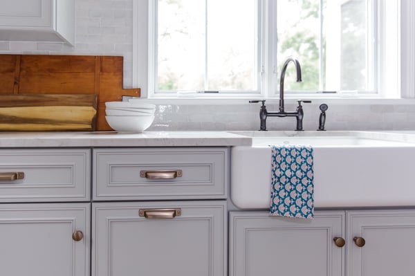 farmhouse sink