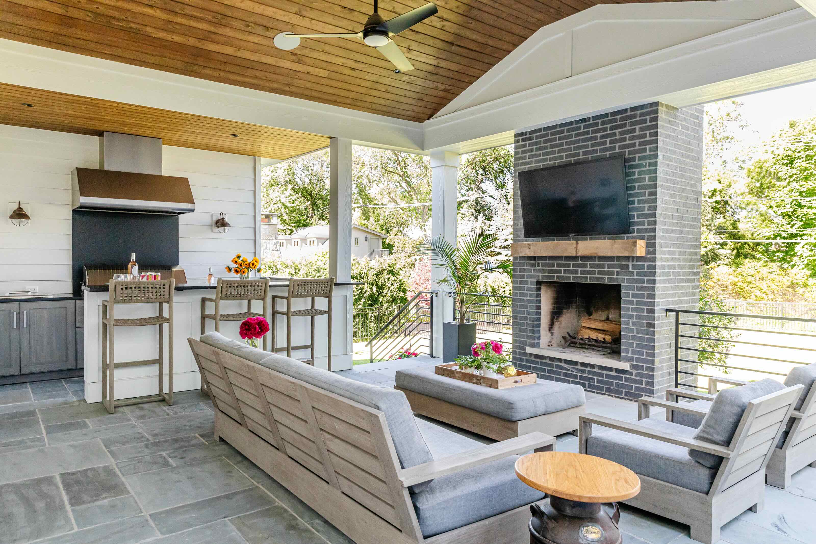 western suburbs custom home builder