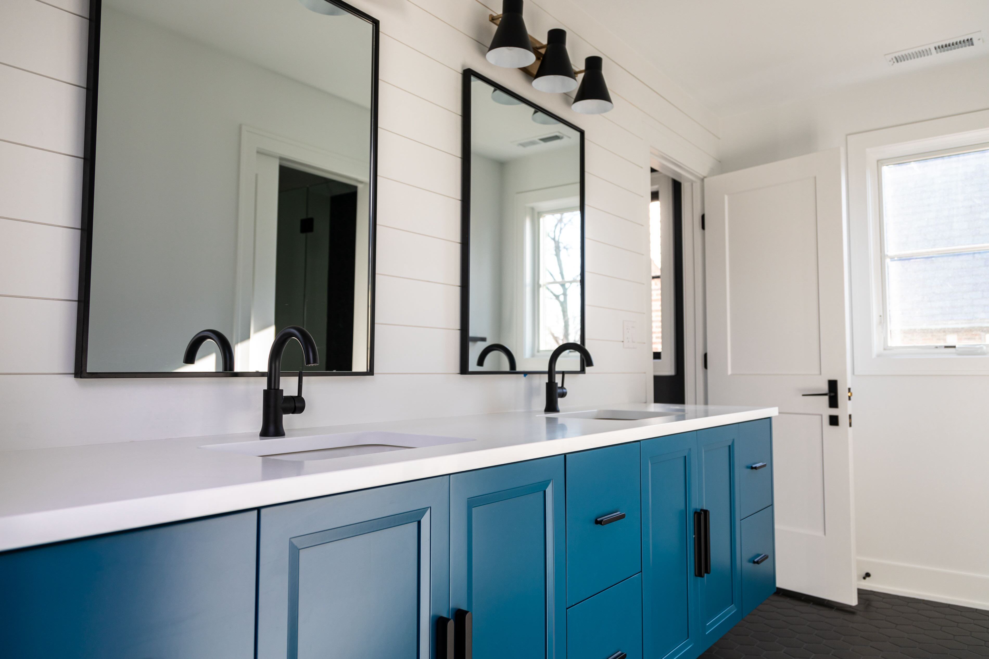 river forest custom home builder